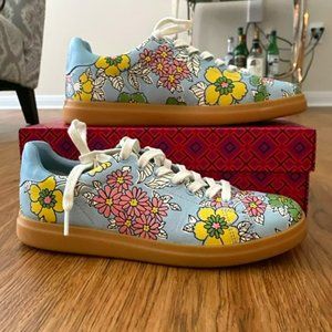 Tory Burch Howell Court Sneaker in Wallpaper Design